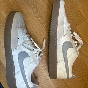 Nike White and Gray Sneakers with Brown Sole
